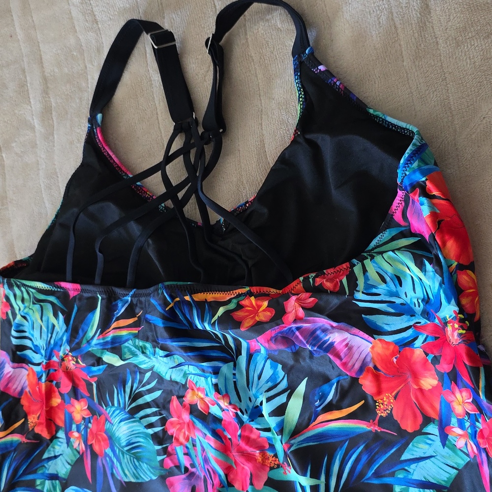 Black Tropical Floral Tankini Swim Set - Women Swim Plus Size 22 - Picture 12 of 14